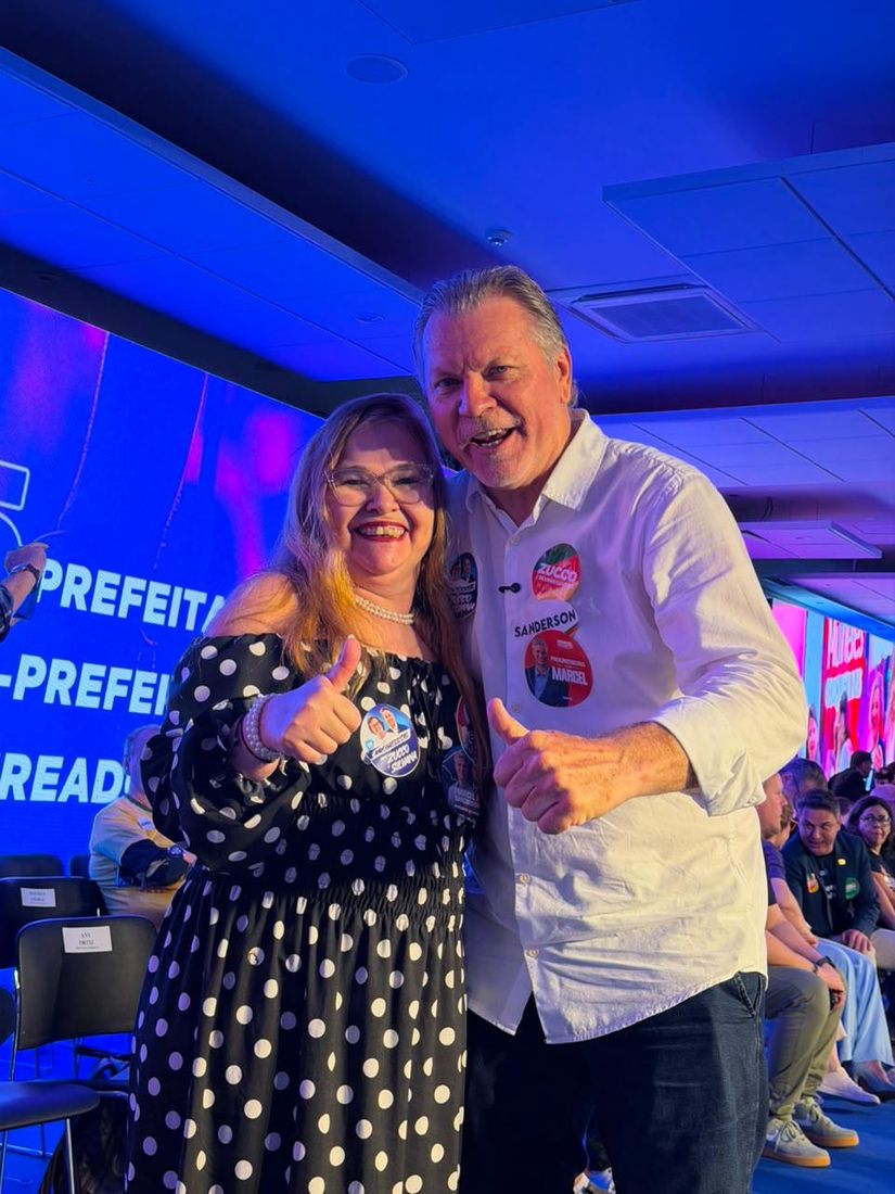 Professora Claudia em evento de campanha do Progressistas
